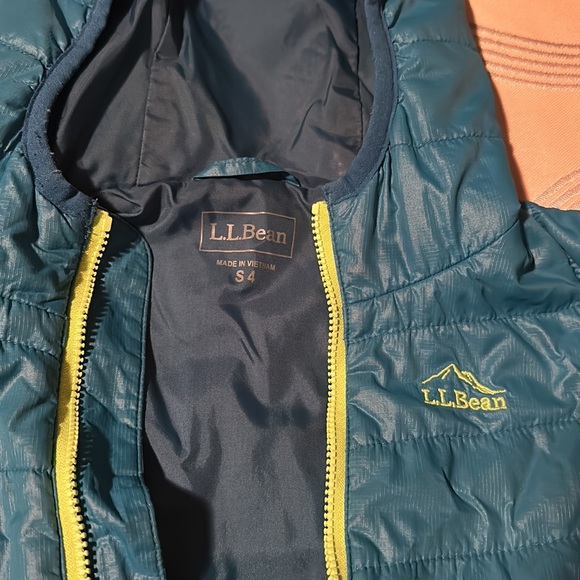 LL Bean kids primaloft jacket size 4 - Picture 3 of 4